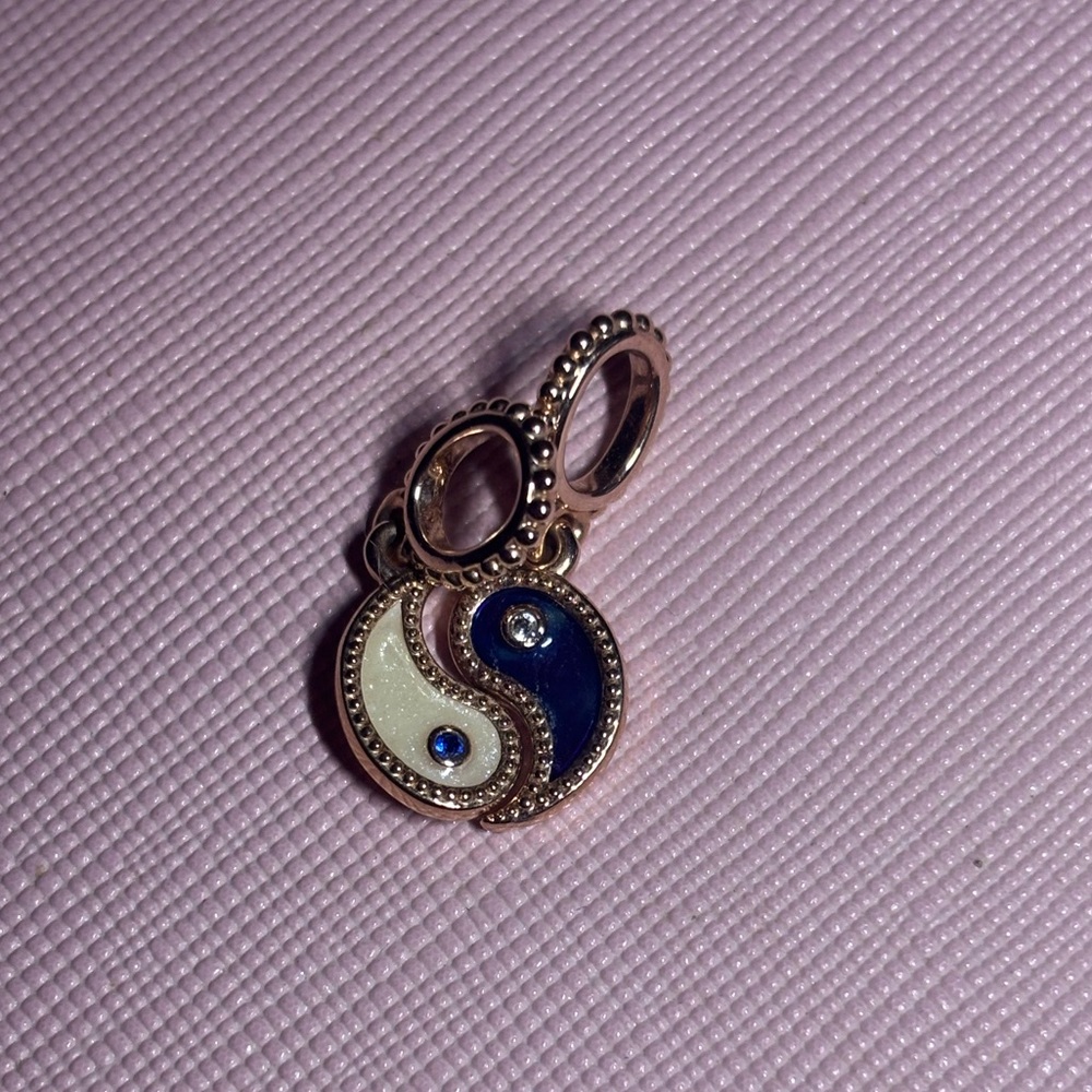 Pandora rose gold yin yang charm